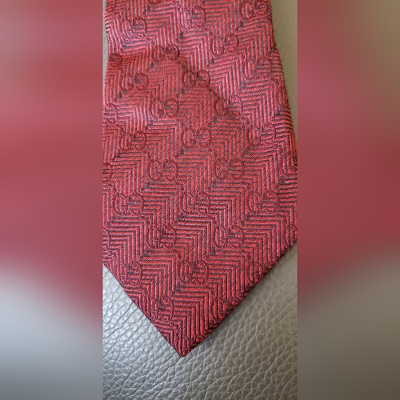Vintage Gucci classic double GG design,jacquard, silk necktie. EUC - Picture 6 of 11